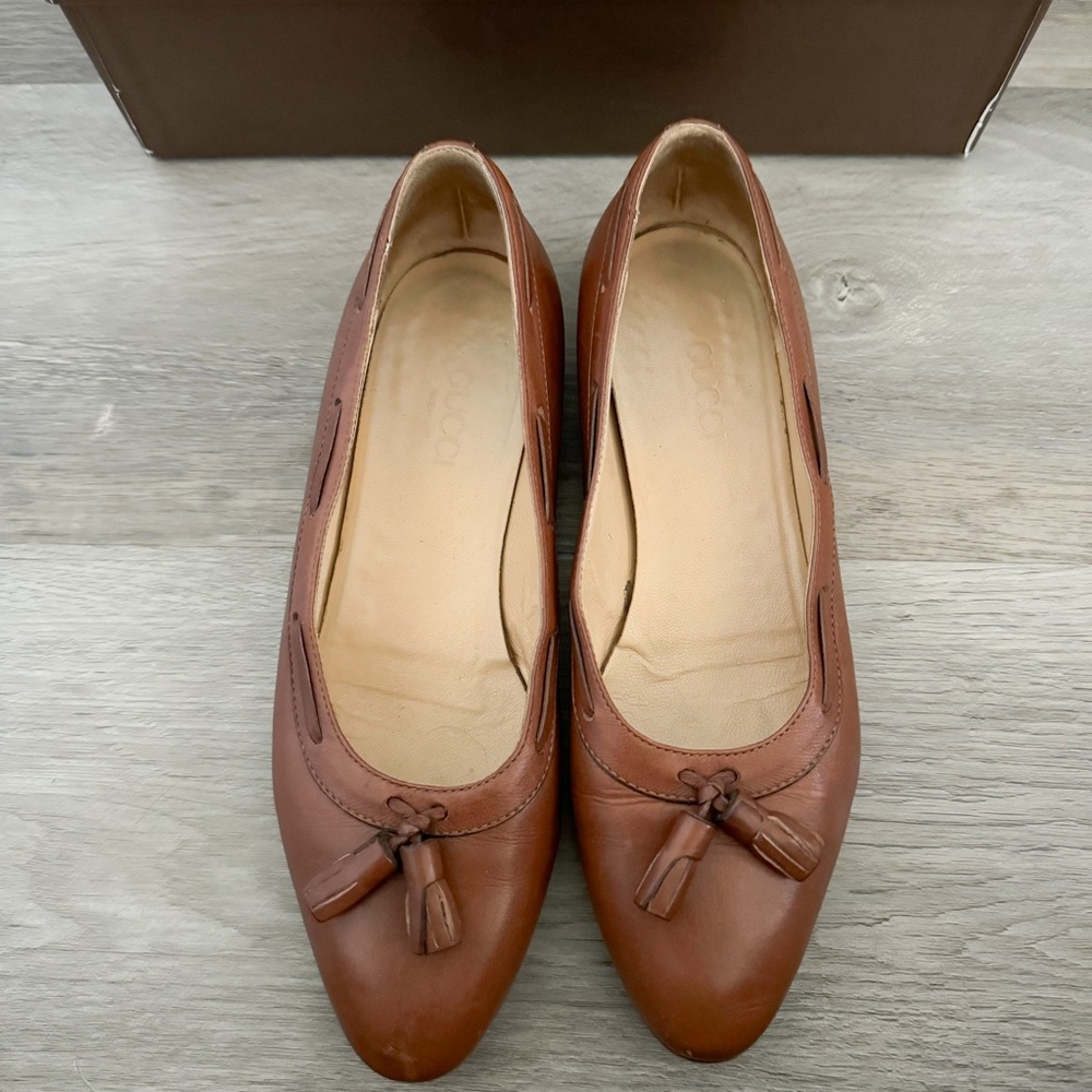 Gucci Brown Leather Tassel Flats 36.5/6 - Picture 2 of 7